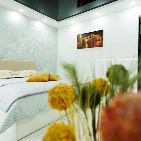 Archi'S Apartament Galac Kültér fotó