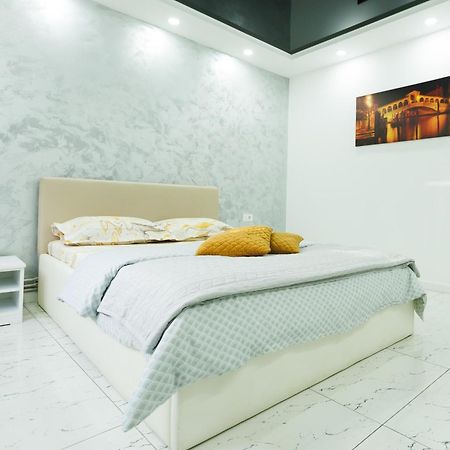 Archi'S Apartament Galac Kültér fotó